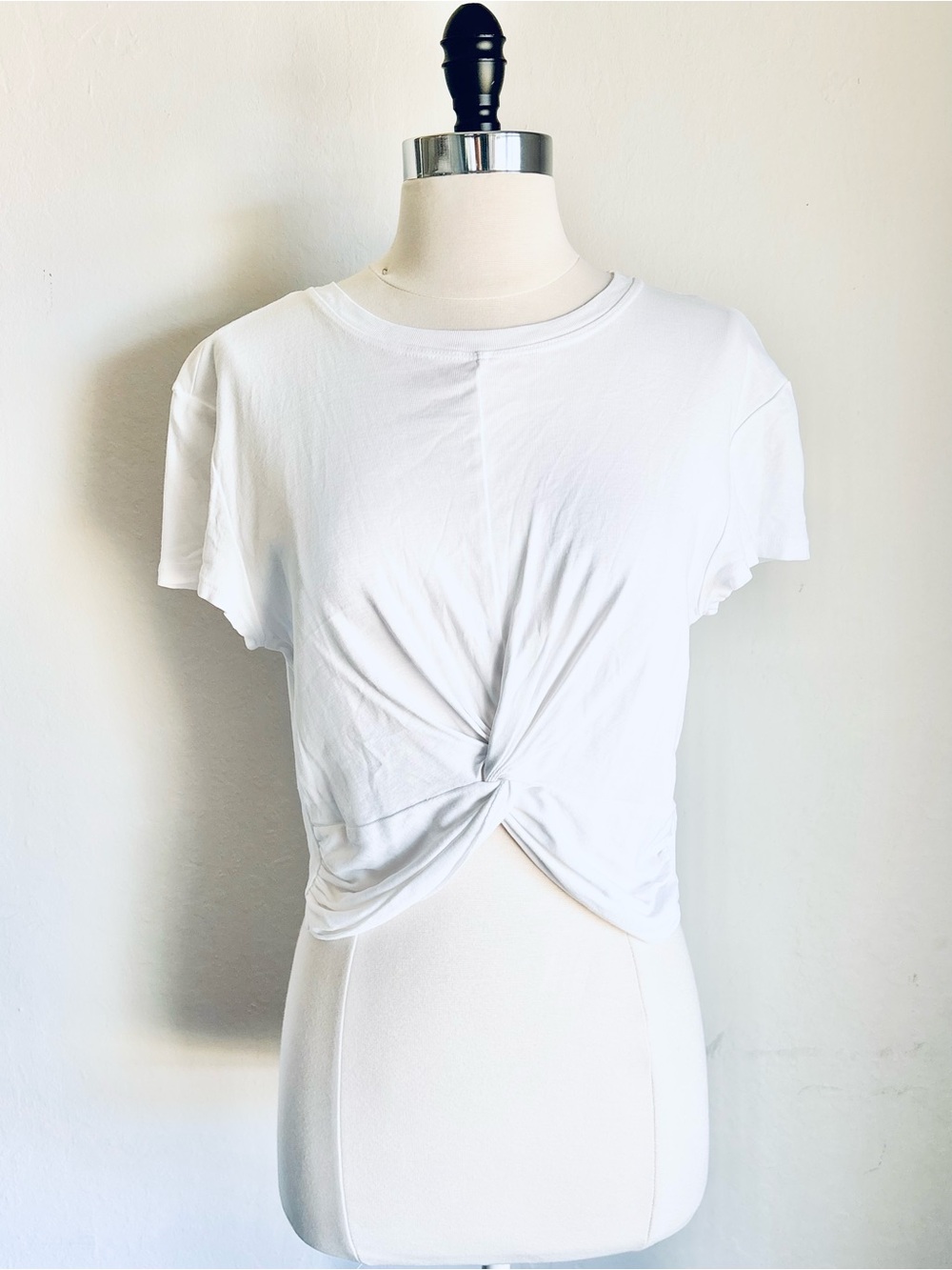 Bella Dahl White Twist-Knot Short Sleeve Cotton Crop Top, Medium